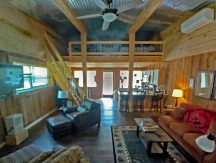 Caddis Cabin - Norfork Arkansas