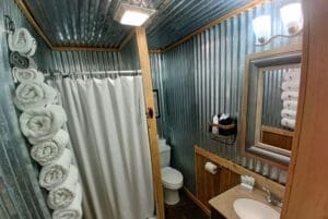 Old Gunstore Lodge - Norfork Arkansas