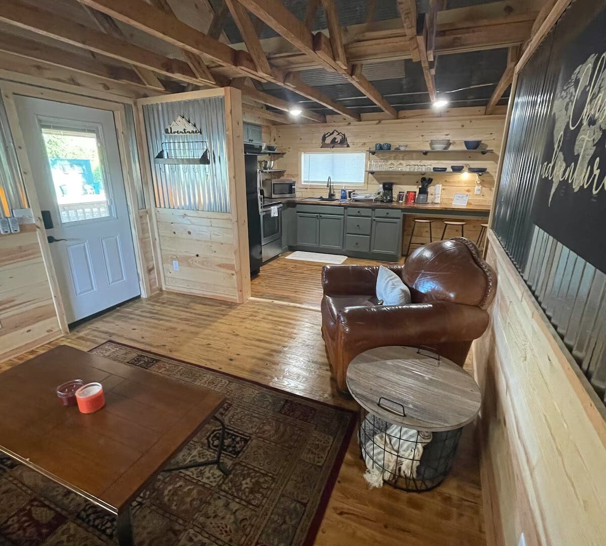 Photo of The Streamer Cabin in Norfork Arkansas offered by HighMountainRentals.comPhotos of The Streamer Cabin in Norfork Arkansas offered by HighMountainRentals.com of The Streamer Cabin in Norfork Arkansas offered by HighMountainRentals.com