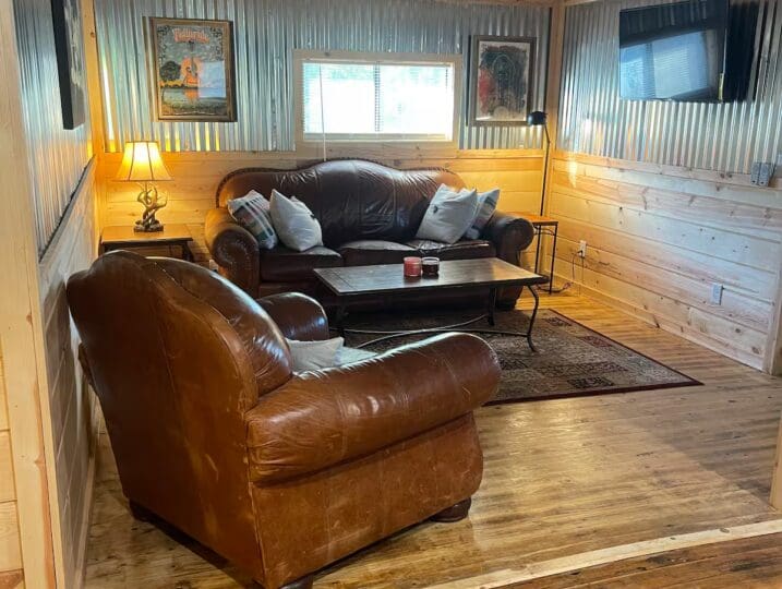 Photo of The Streamer Cabin in Norfork Arkansas offered by HighMountainRentals.comPhotos of The Streamer Cabin in Norfork Arkansas offered by HighMountainRentals.com of The Streamer Cabin in Norfork Arkansas offered by HighMountainRentals.com