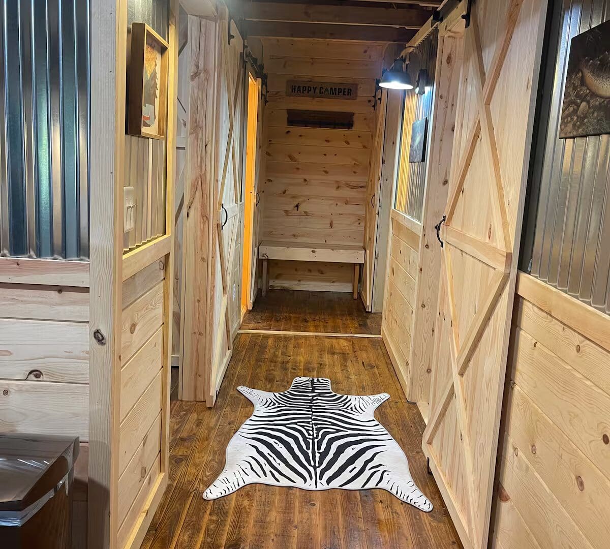 Photo of The Streamer Cabin in Norfork Arkansas offered by HighMountainRentals.comPhotos of The Streamer Cabin in Norfork Arkansas offered by HighMountainRentals.com of The Streamer Cabin in Norfork Arkansas offered by HighMountainRentals.com