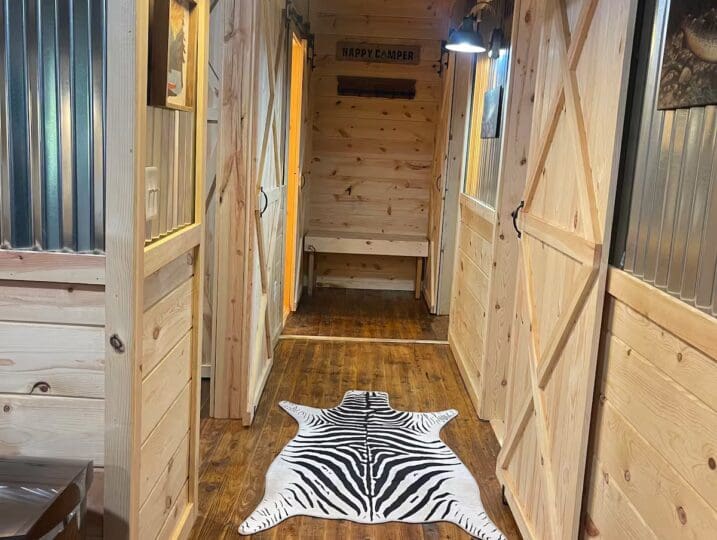 Photo of The Streamer Cabin in Norfork Arkansas offered by HighMountainRentals.comPhotos of The Streamer Cabin in Norfork Arkansas offered by HighMountainRentals.com of The Streamer Cabin in Norfork Arkansas offered by HighMountainRentals.com