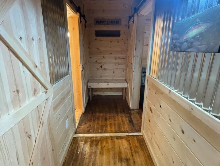 Photo of The Streamer Cabin in Norfork Arkansas offered by HighMountainRentals.comPhotos of The Streamer Cabin in Norfork Arkansas offered by HighMountainRentals.com of The Streamer Cabin in Norfork Arkansas offered by HighMountainRentals.com