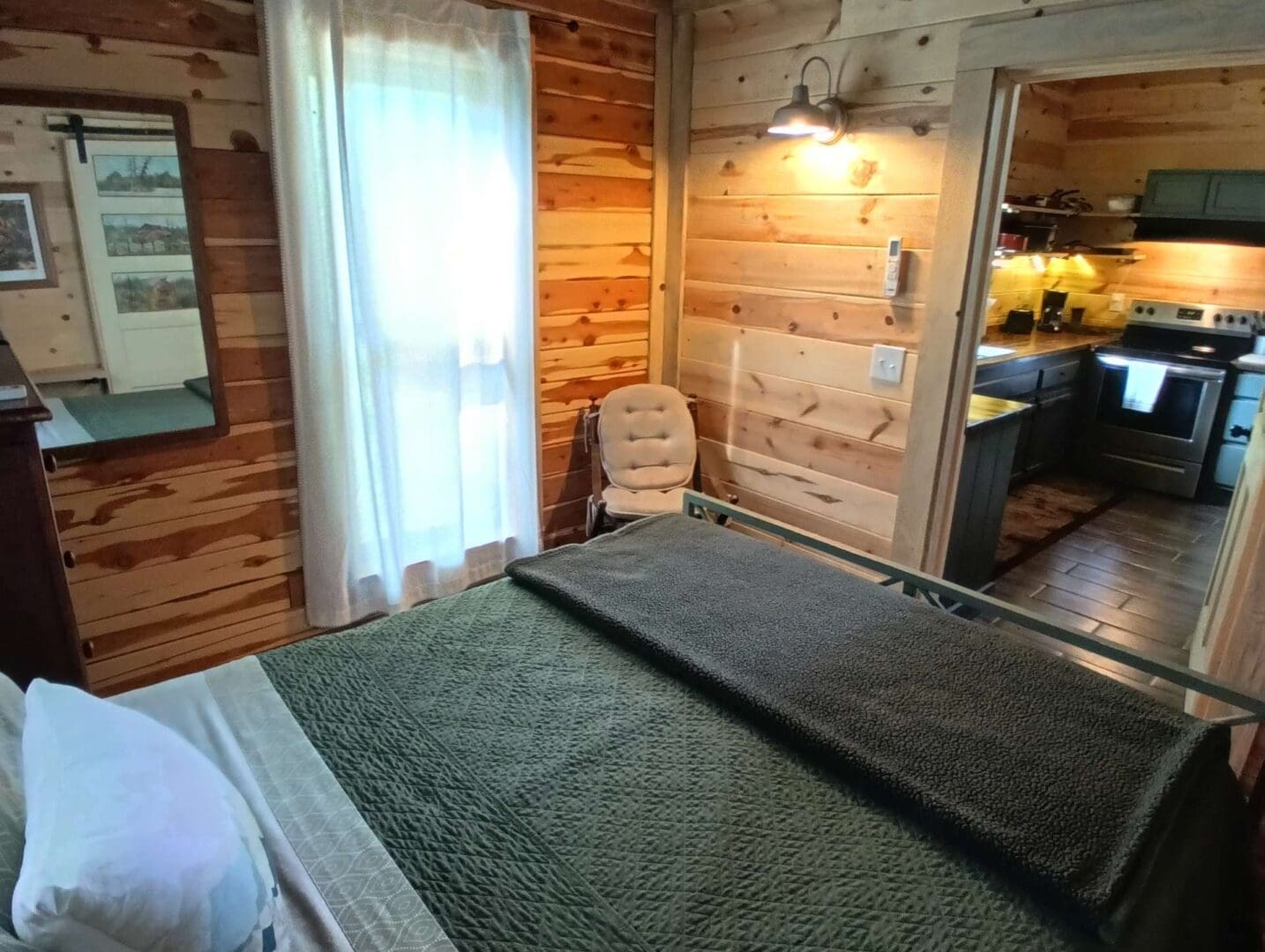 The Squirrels Nest in Norfork Arkansas Vacation Rental property image.