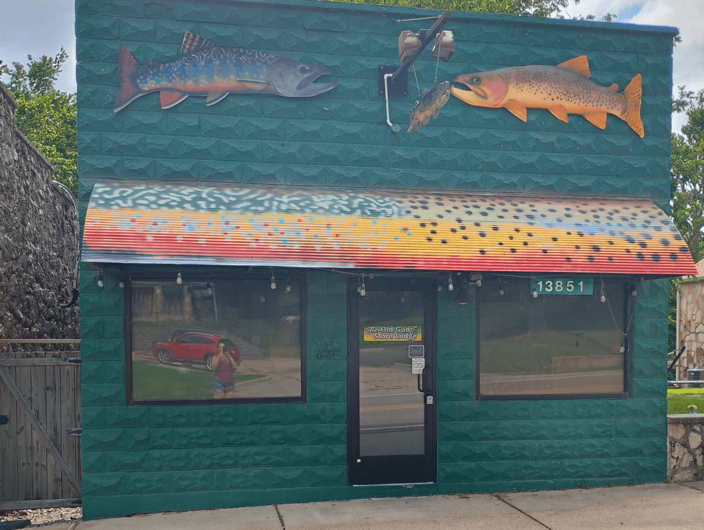 Old Gunstore Lodge - Norfork Arkansas